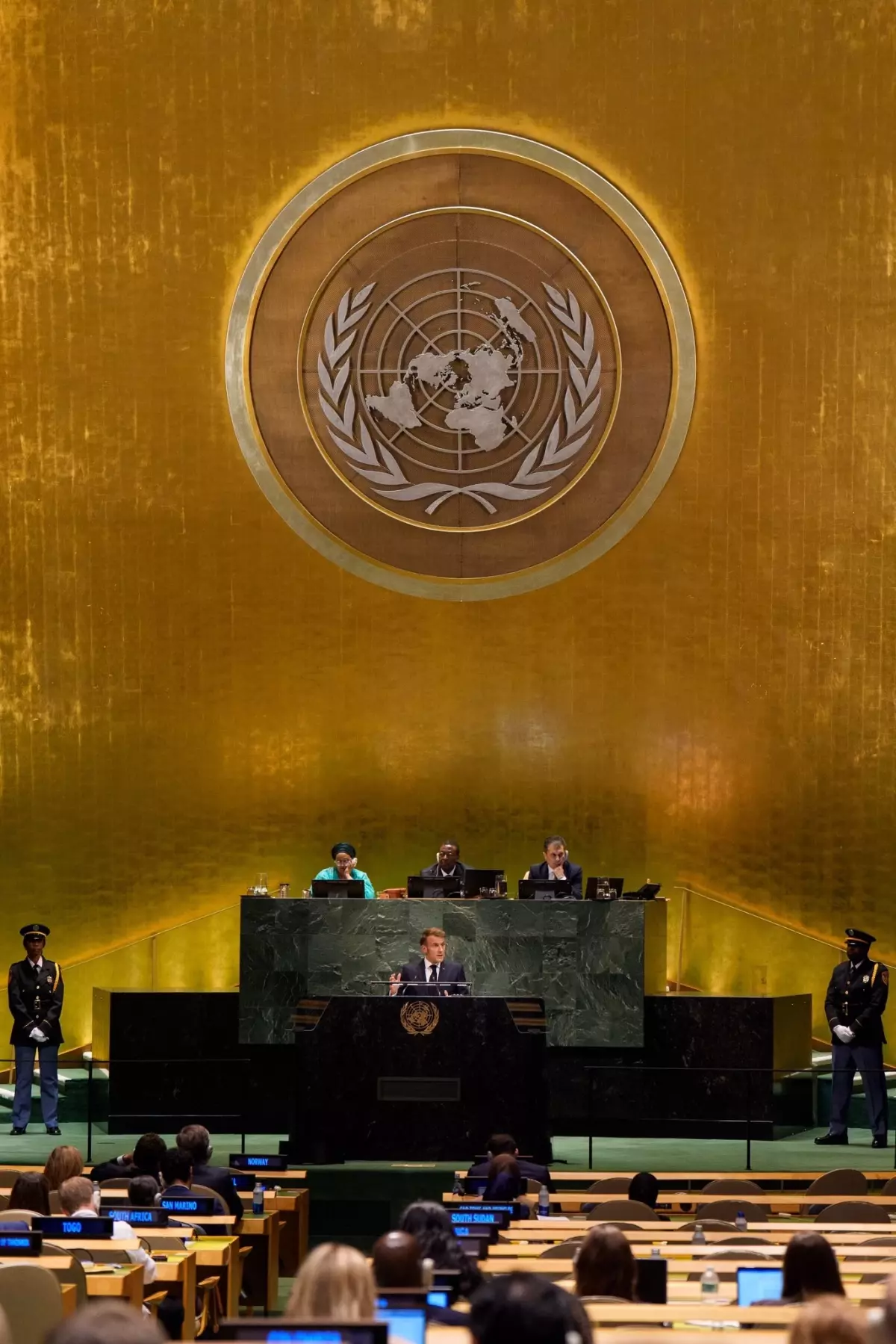 macrondan gazze icin baris plani R7F6Av9A