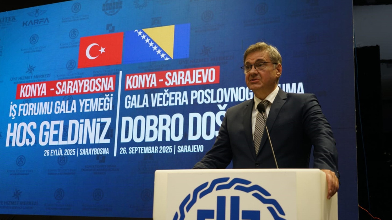 turk ve bosnak is insanlari saraybosnada bulustu A6V4Wt5z