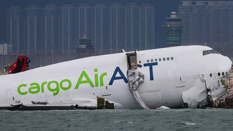 kargo ucagi iniste pistten cikarak denize suruklendi 2 olu aBvtKKkb.jpg