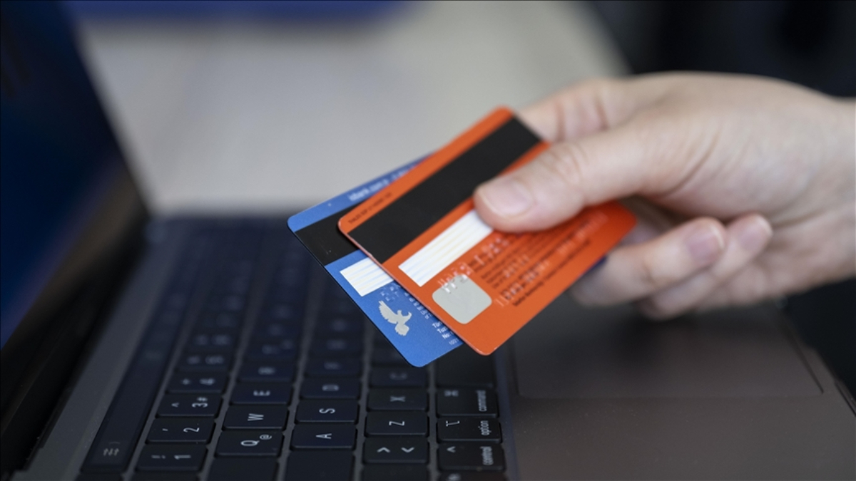 kartli odemeler bir yilda yuzde 51 artti eHSMzfZs.jpg