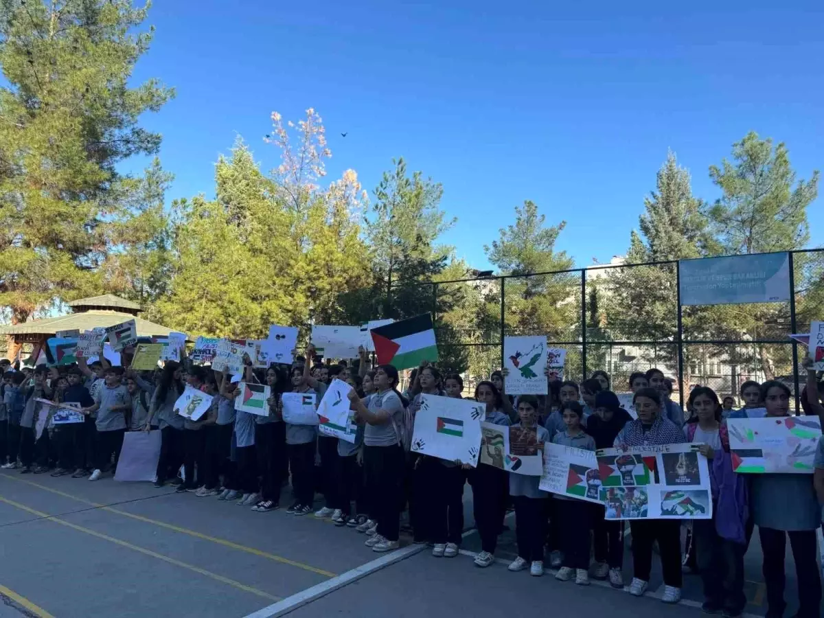 kurtalanda gazze icin dayanisma etkinligi duzenlendi aKamAGG9