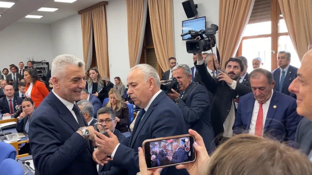 chpli vekillerden bakan bolata kepenk kapatma ve uyusturucuyla mucadele tepkisi 8DaUmOKY.jpg