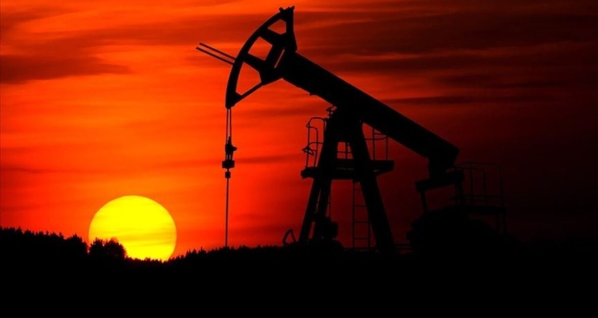 Goldman Sachs’tan Çarpıcı Uyarı: Küresel Petrol Stokları Tarihi Düşüşte