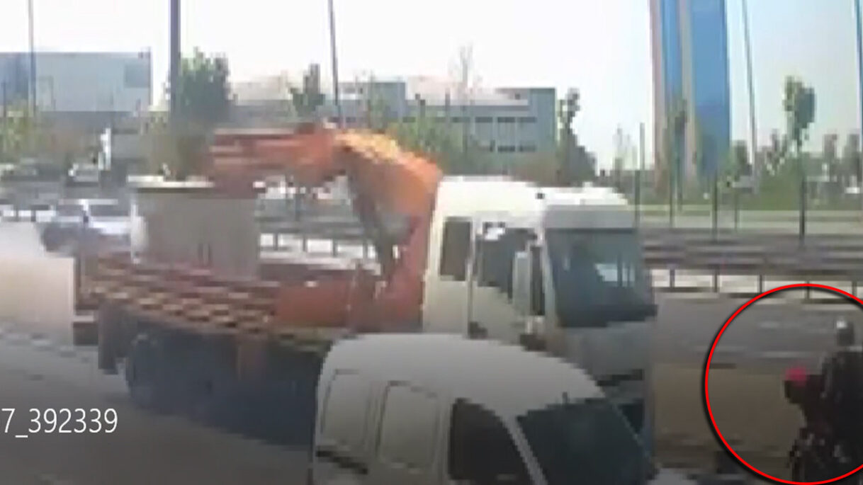 Avcılar’da TIR ile Motosiklet Arasında Korkunç Çarpışma: İki Yaralı