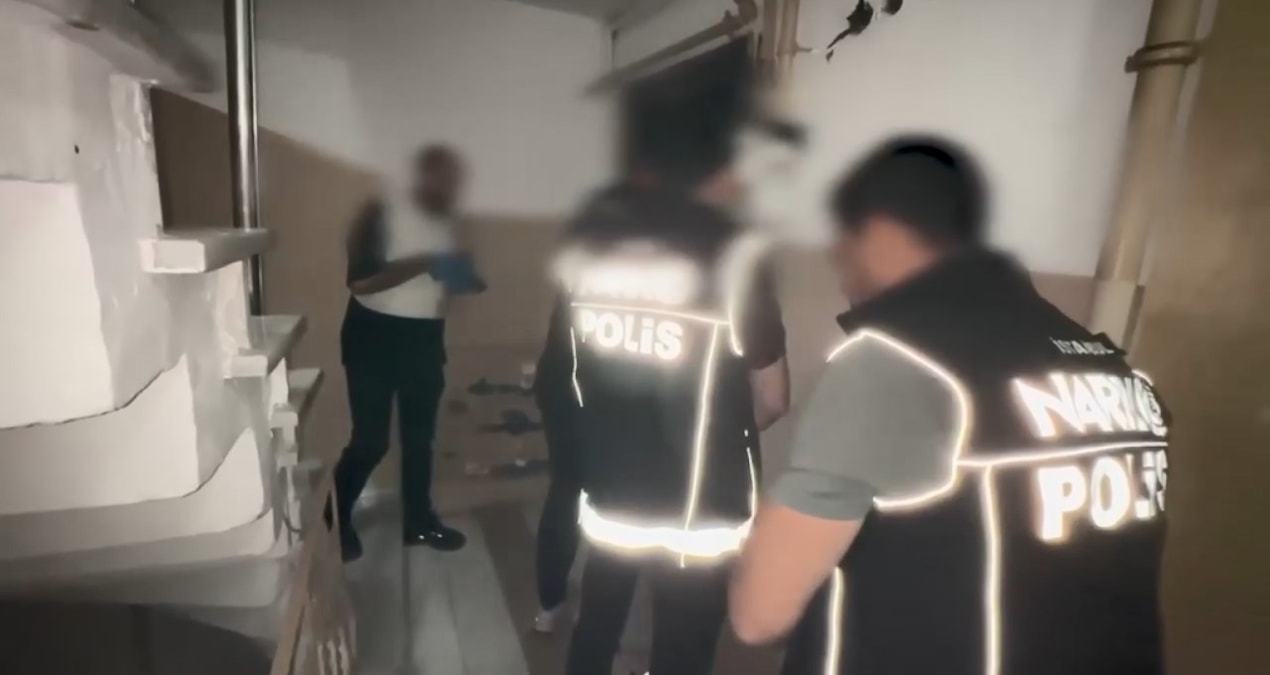 İstanbul’da dev uyuşturucu operasyonu: Silah ve uyuşturucu deposu ortaya çıktı