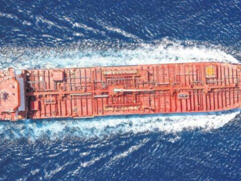 Ortadogu gerilimi petrolu 95 dolara ziplatti guieFKk2